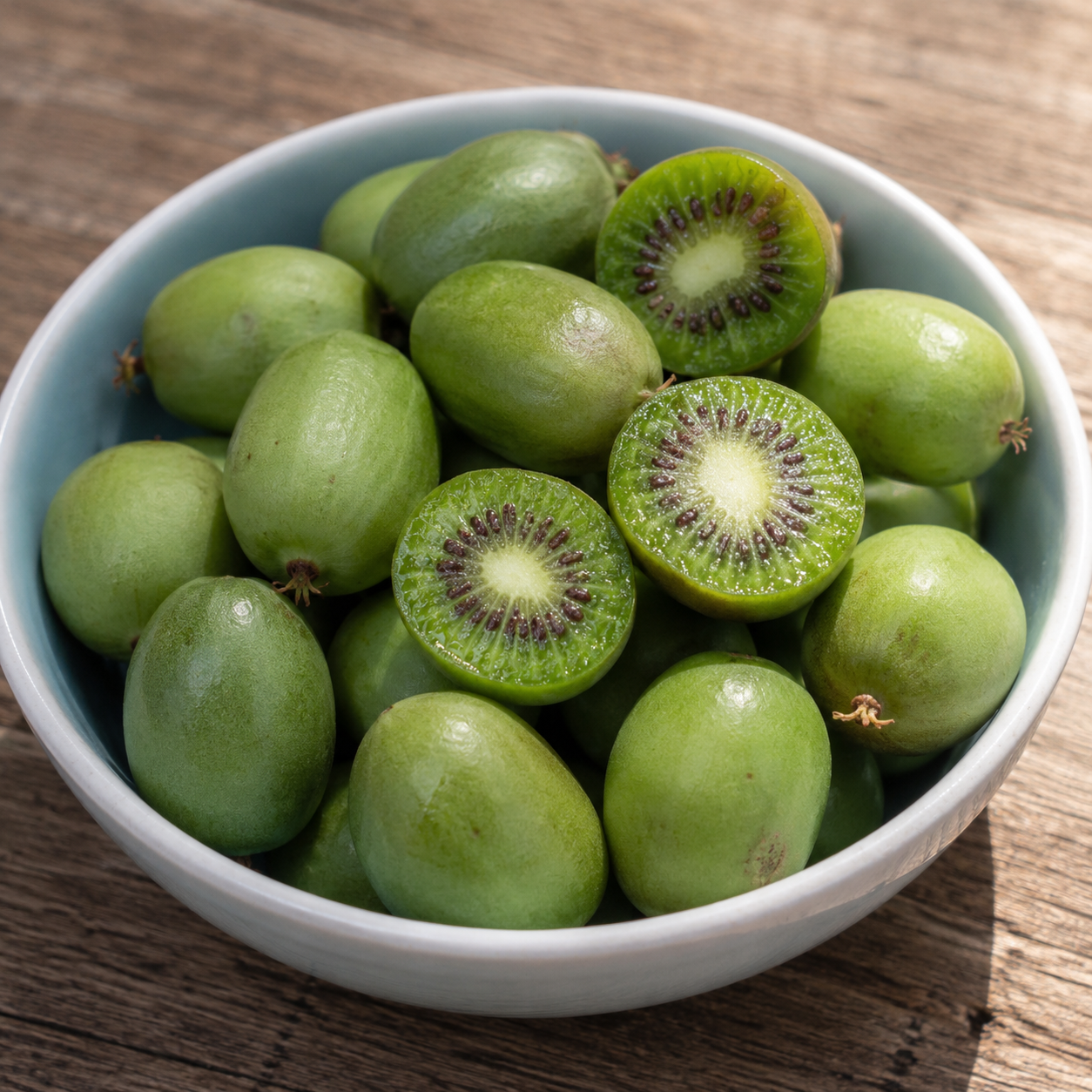 'Issai' Hardy Kiwi (Self-Fertile)